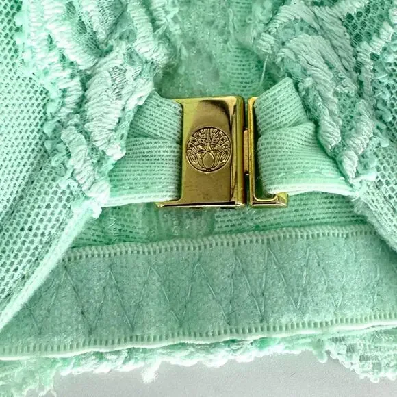 Set of 2 Racerback Bras Victoria's Secret and Natori Black and Mint Size 36D - Picture 4 of 13